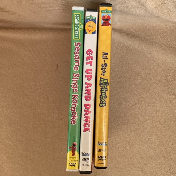 📀 Sesame Street DVD Lot (3) – Elmo & Friends | Kids / Preschool - Picture 2 of 7
